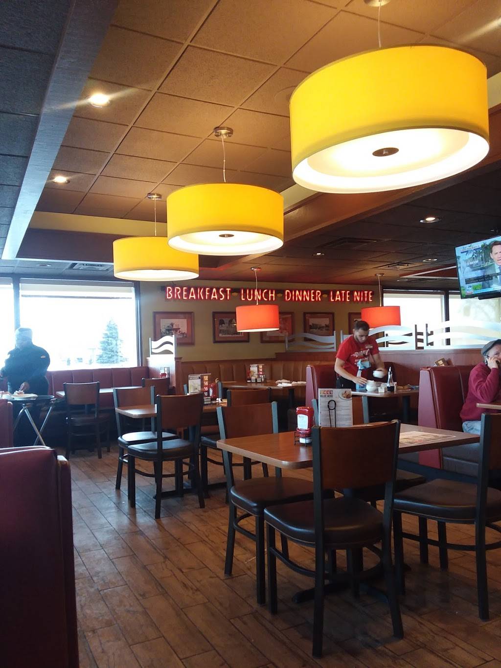 Dennys | restaurant | 2435 Tittabawassee Rd, Saginaw, MI 48604, USA | 9897927101 OR +1 989-792-7101