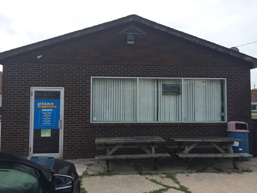 Pizza Express | meal takeaway | 50 King St W, Harrow, ON N0R 1G0, Canada | 5197382085 OR +1 519-738-2085