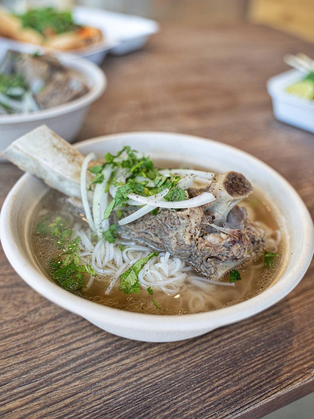 Anh-mazing Viet Kitchen | restaurant | 967 Rose Ave, North Bethesda, MD 20852, USA | 3013378310 OR +1 301-337-8310