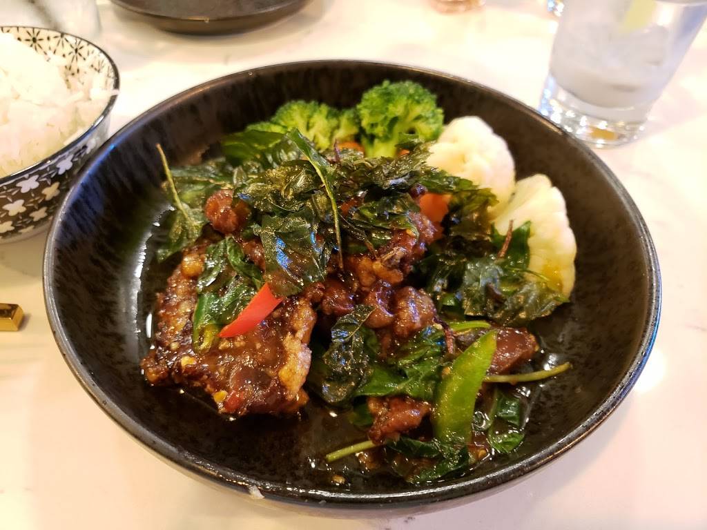 Dok Khao Thai Eatery | restaurant | 15200 Potomac Town Pl #110, Woodbridge, VA 22191, USA | 5712852459 OR +1 571-285-2459