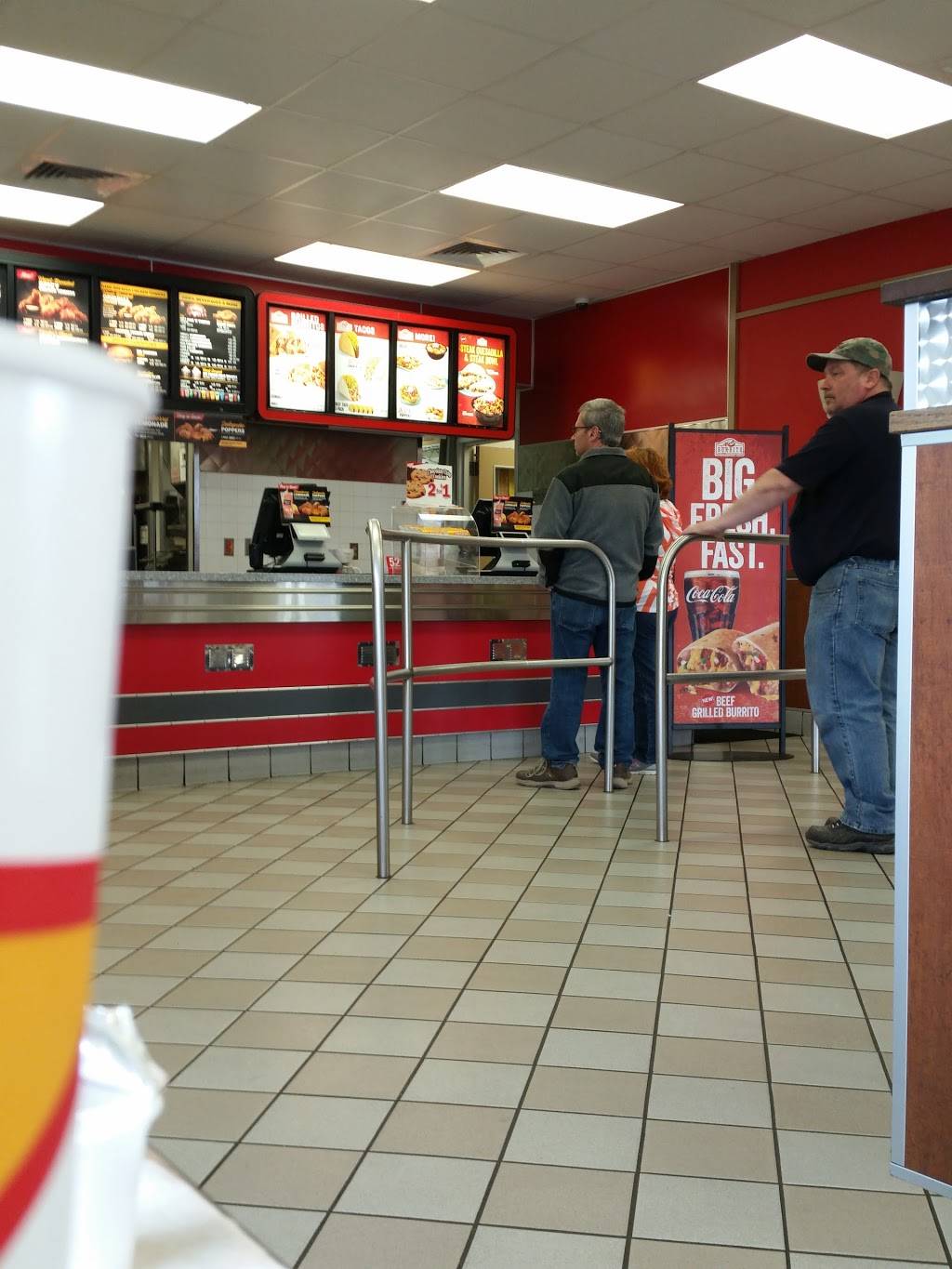 Hardees | restaurant | 1881 N State St, Greenfield, IN 46140, USA | 3174680503 OR +1 317-468-0503