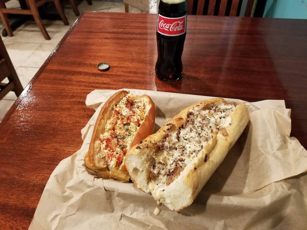 Ikes Signature Sandwiches | restaurant | 1000 Charles St, Fredericksburg, VA 22401, USA | 5403704106 OR +1 540-370-4106