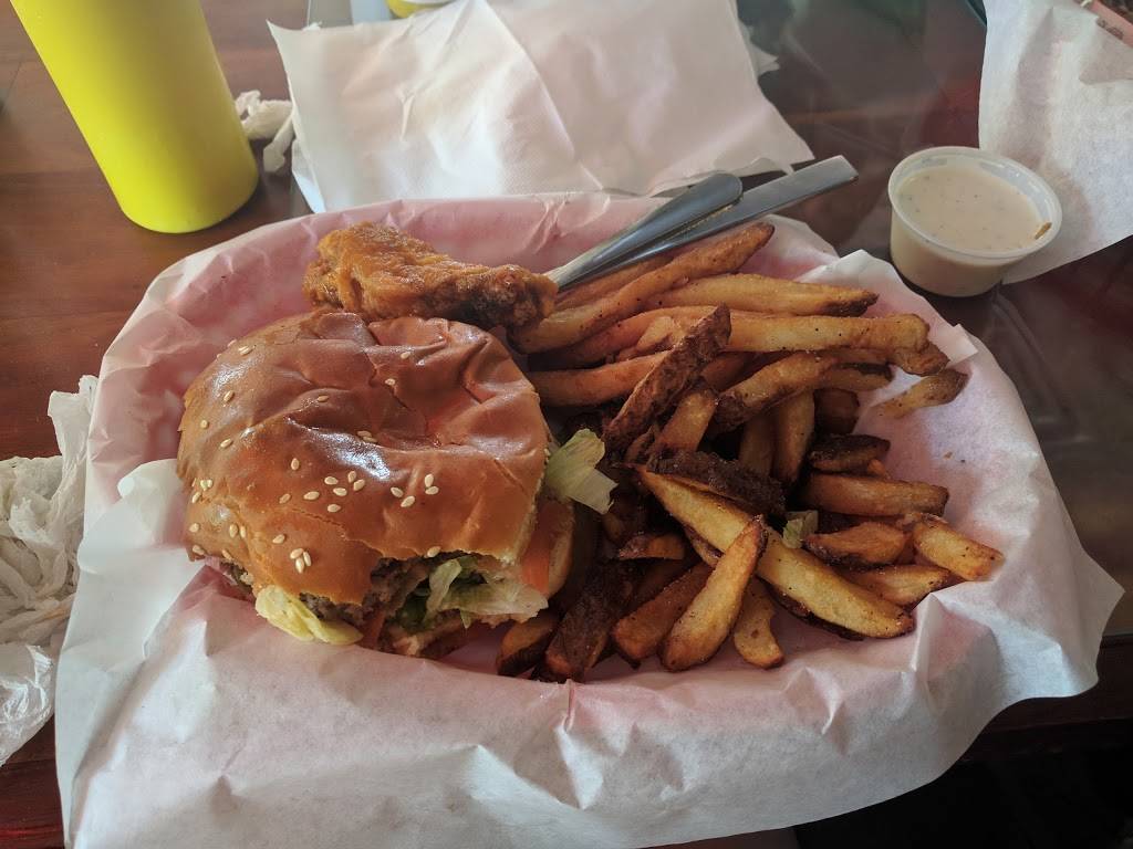 Babes Old Fashioned Food | restaurant | 9207 Huebner Rd, San Antonio, TX 78240, USA | 2105612222 OR +1 210-561-2222