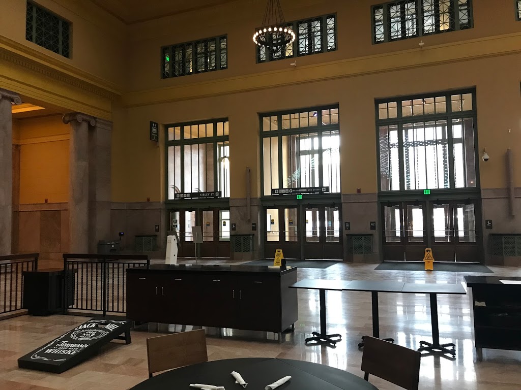 Station 81 Drink & Eatery | restaurant | 214 4th St E #110, St Paul, MN 55101, USA | 6514933204 OR +1 651-493-3204