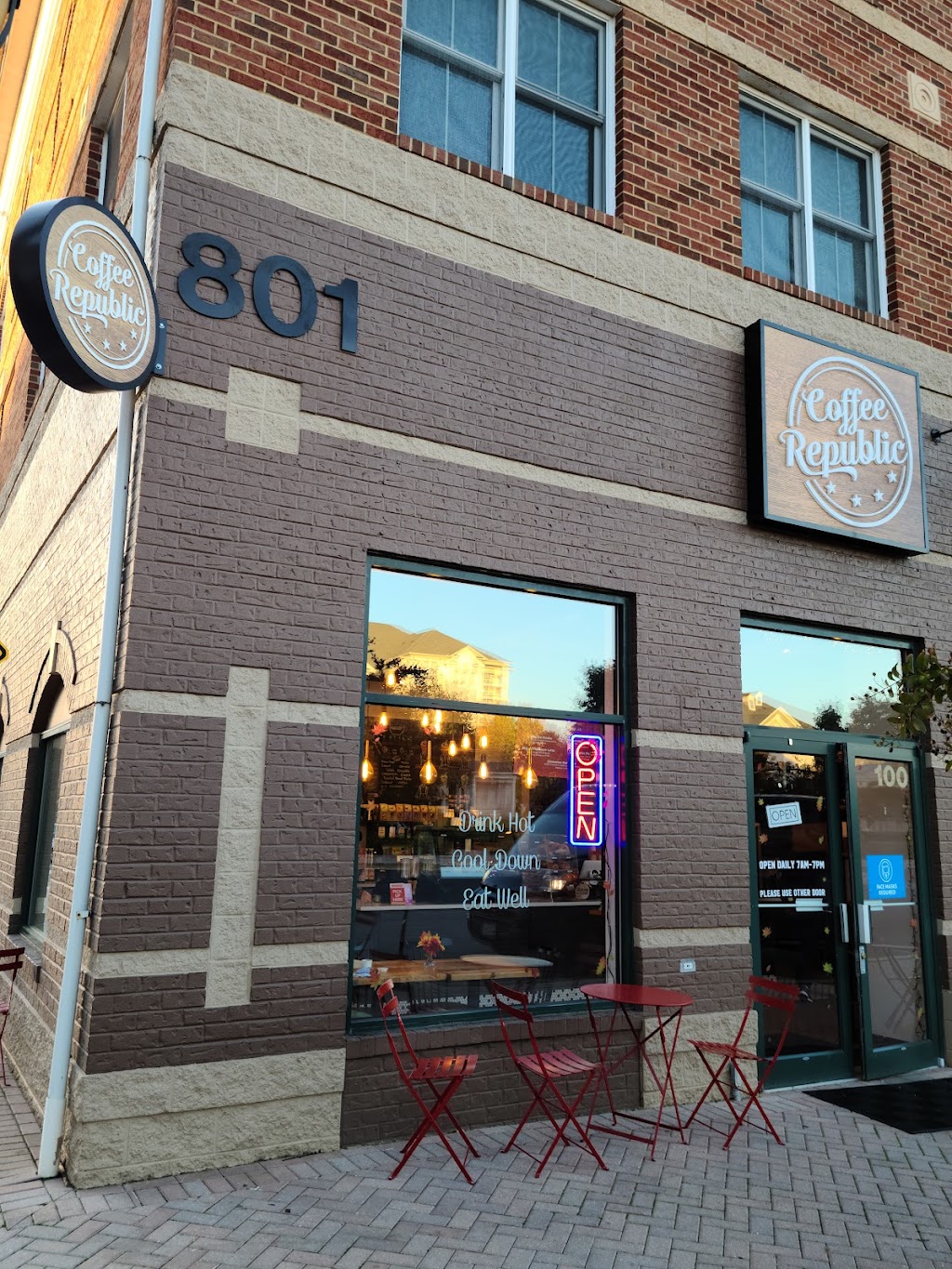 Coffee Republic | cafe | 801 Pleasant Dr #100, Rockville, MD 20850, USA | 2403473782 OR +1 240-347-3782