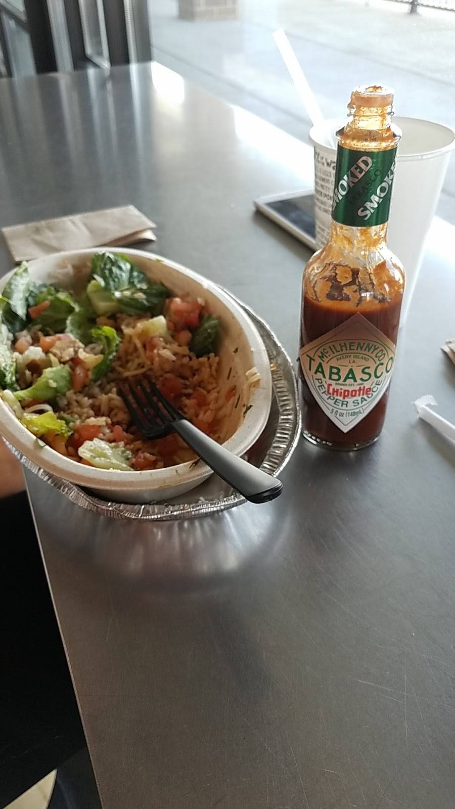 Chipotle Mexican Grill | restaurant | 5553 Mahoning Ave, Austintown, OH 44515, USA | 3303184930 OR +1 330-318-4930