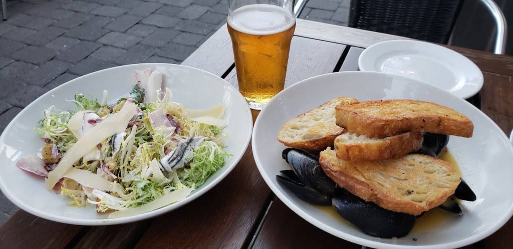 Canary Square | restaurant | 435 S Huntington Ave, Jamaica Plain, MA 02130, USA | 6175242500 OR +1 617-524-2500