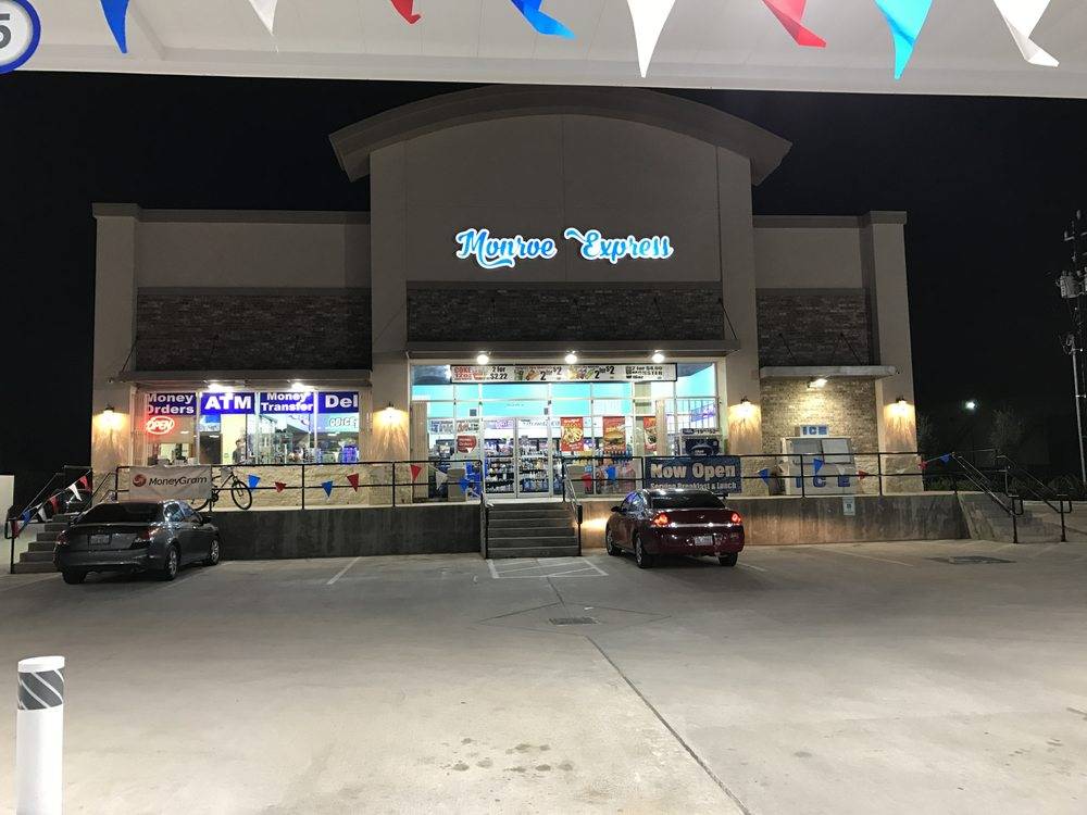 Monroe Xpress | restaurant | 8404 Monroe Blvd, Houston, TX 77061, USA | 8329049156 OR +1 832-904-9156