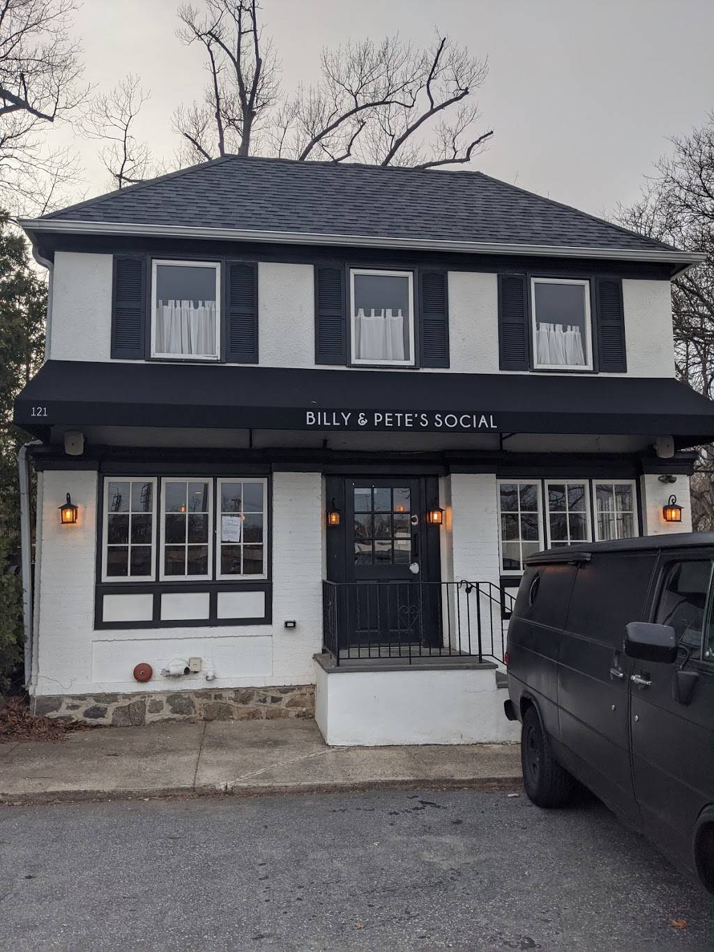 Billy & Petes Social | restaurant | 121 Myrtle Blvd, Larchmont, NY 10538, USA | 9149095289 OR +1 914-909-5289