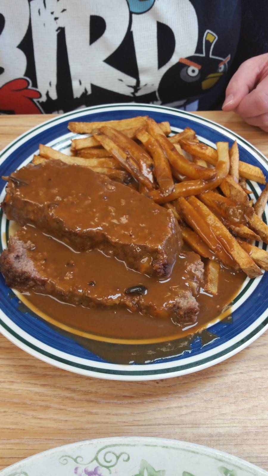 Smillies Family Restaurant | restaurant | 6557 PA-819, Mt Pleasant, PA 15666, USA | 7245475611 OR +1 724-547-5611