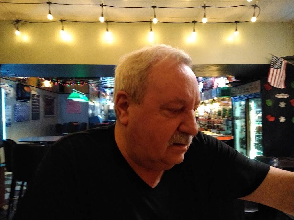 Carols Cafe | restaurant | 840 Monongahela Ave, Glassport, PA 15045, USA | 4126789058 OR +1 412-678-9058