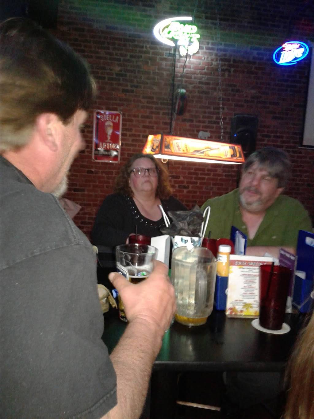 Hurricane Allies Bar & Grill | restaurant | 5541 Merriam Dr, Shawnee, KS 66203, USA | 9132177665 OR +1 913-217-7665