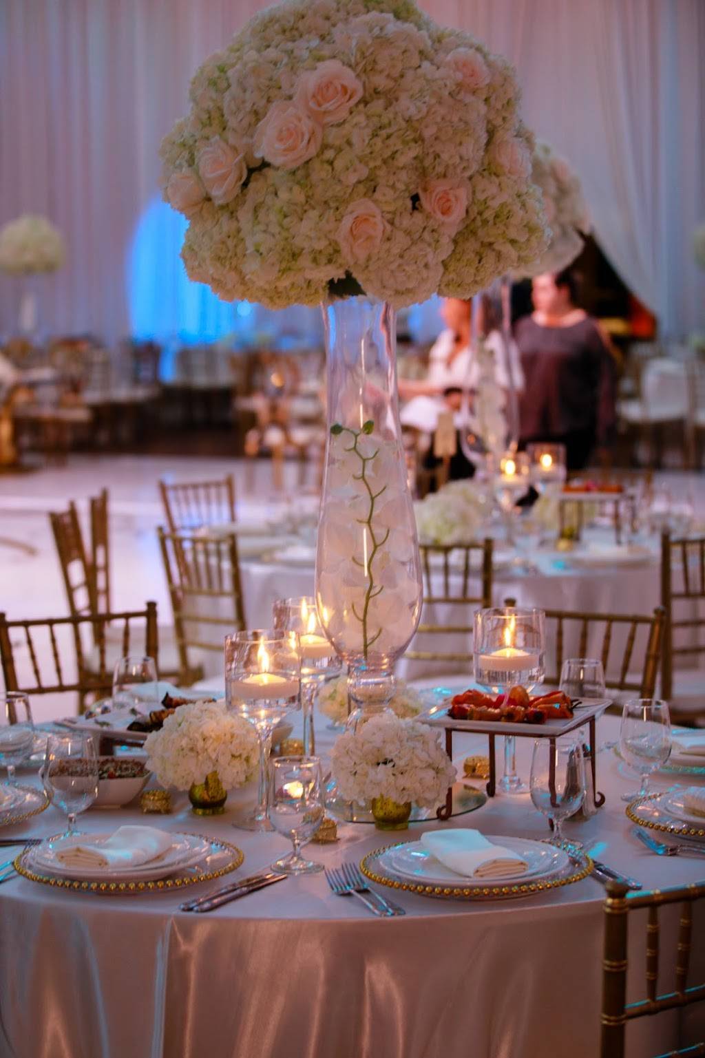 Starbucks | cafe | 11705 National Blvd, Los Angeles, CA 90064, USA | 3109144585 OR +1 310-914-4585