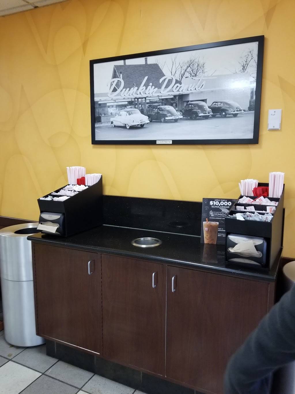 Dunkin | bakery | 194 JT Connell Hwy, Newport, RI 02840, USA | 4018499568 OR +1 401-849-9568