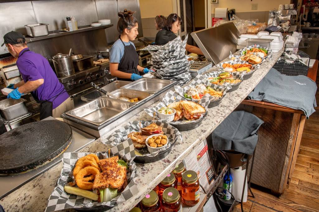 Elviras Cafe | cafe | 4143 Wears Valley Rd, Sevierville, TN 37862, USA | 8653662263 OR +1 865-366-2263