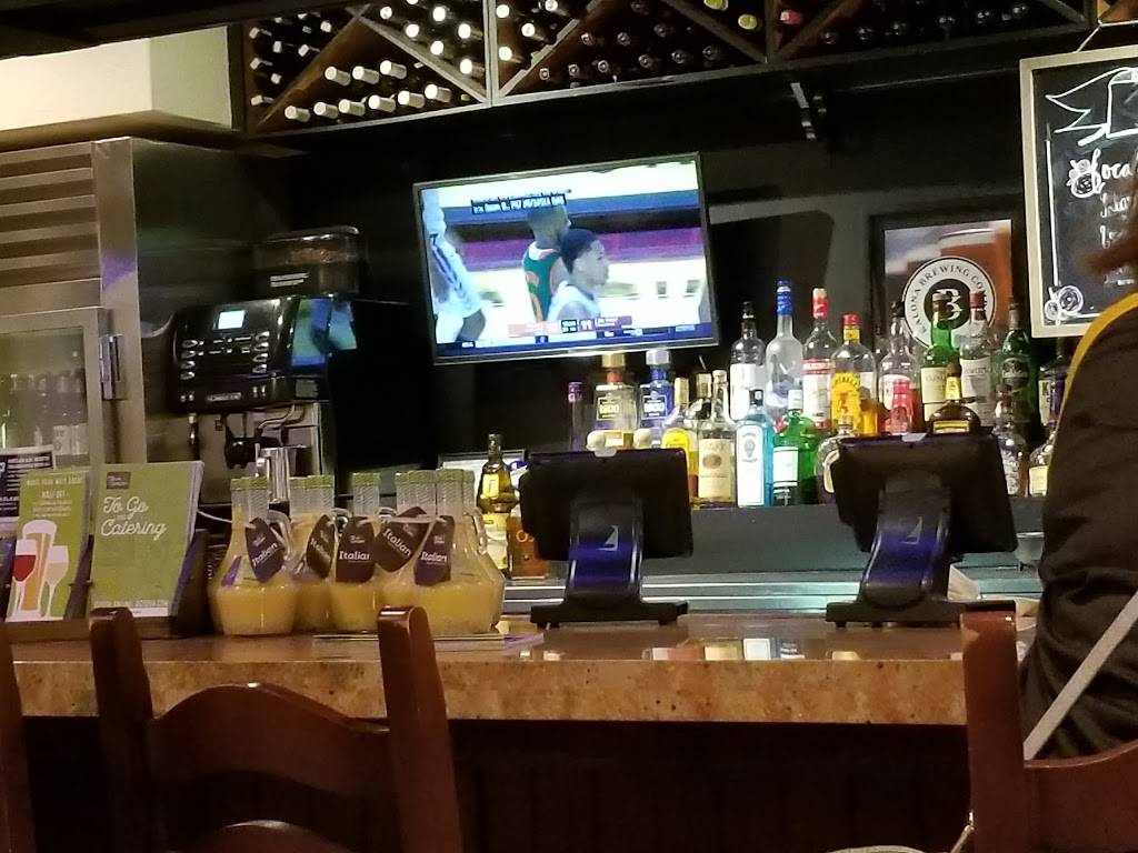 Olive Garden Italian Restaurant | meal takeaway | 3350 Dodge St, Dubuque, IA 52003, USA | 5635564121 OR +1 563-556-4121