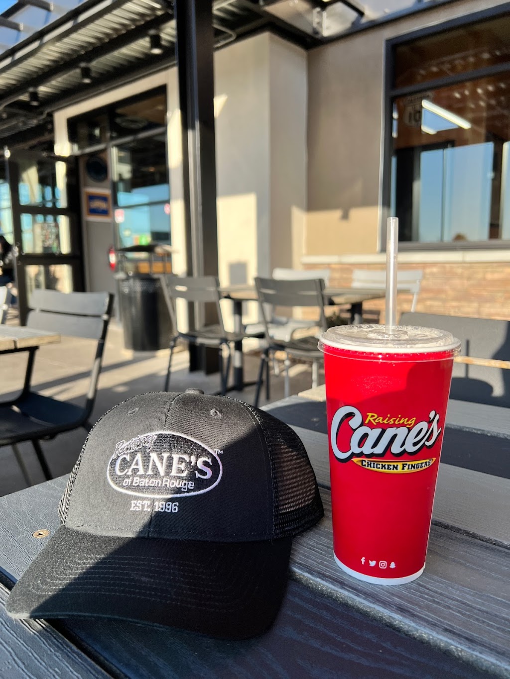 Raising Canes Chicken Fingers | restaurant | 485 Betteravia Rd, Santa Maria, CA 93454, USA | 8056092923 OR +1 805-609-2923