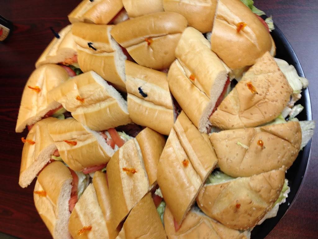 PicNik’s | restaurant | 510 River Hwy, Mooresville, NC 28117, USA | 7046641660 OR +1 704-664-1660