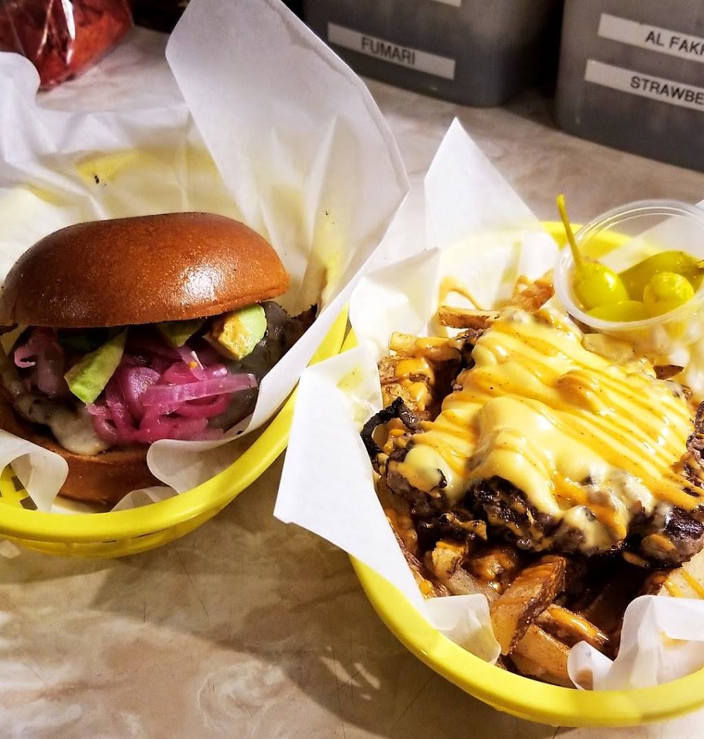 Beefin it Burgers | restaurant | 326 S Atlantic Blvd, East Los Angeles, CA 90022, USA | 3233546902 OR +1 323-354-6902