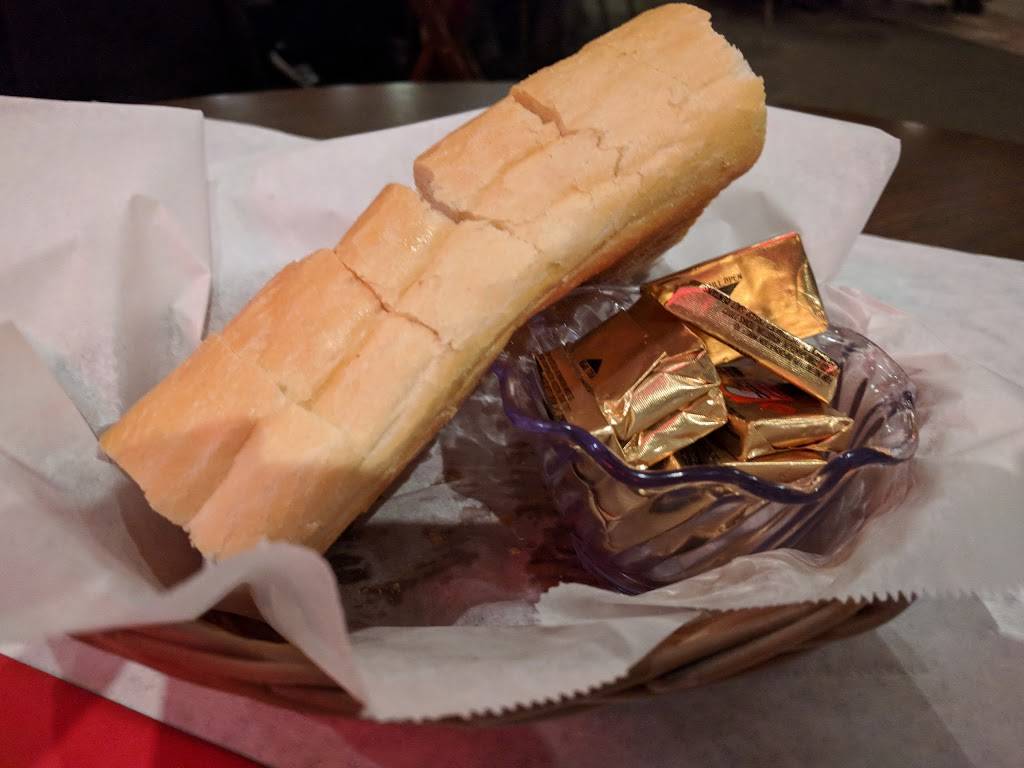 Villa D Carlo | restaurant | 5140 6th Ave, Kenosha, WI 53140, USA | 2626543932 OR +1 262-654-3932