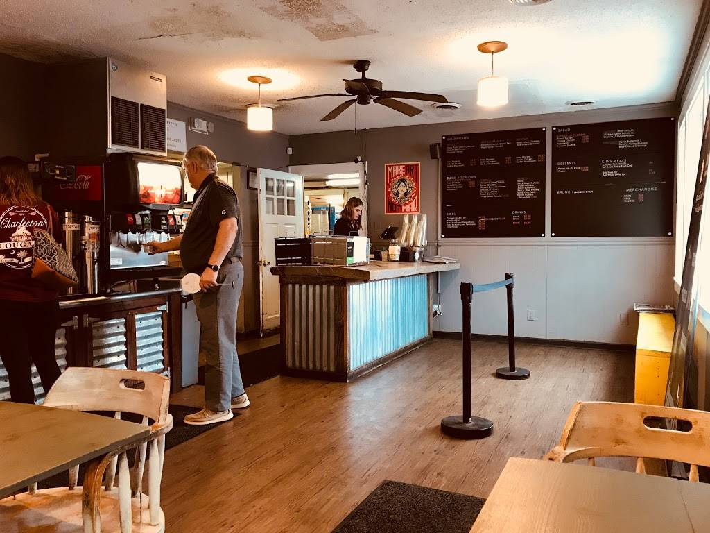 Boxcar Bettys | restaurant | 1922 Savannah Hwy, Charleston, SC 29407, USA | 8432257470 OR +1 843-225-7470