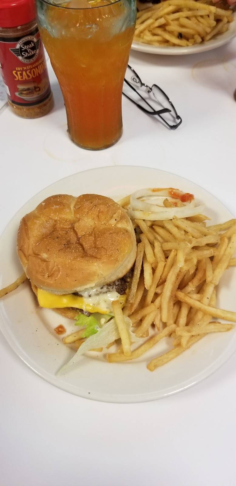Steak n Shake | restaurant | 8950 Colonial Center Dr, Fort Myers, FL 33905, USA | 2399310090 OR +1 239-931-0090