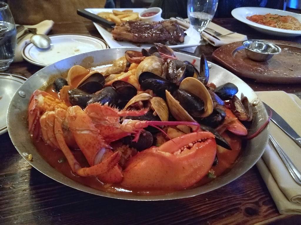 River House Grille | restaurant | 195 Woodcleft Ave, Freeport, NY 11520, USA | 5166085226 OR +1 516-608-5226