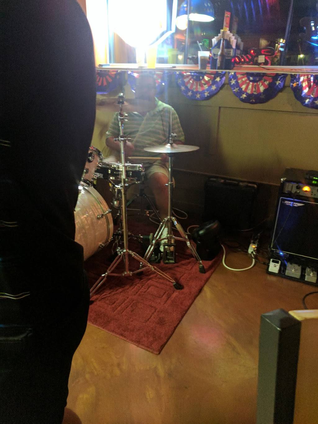 Shot Makers Sports Bar & Grill | restaurant | 12045 Dix Toledo Rd, Southgate, MI 48195, USA | 7342830005 OR +1 734-283-0005