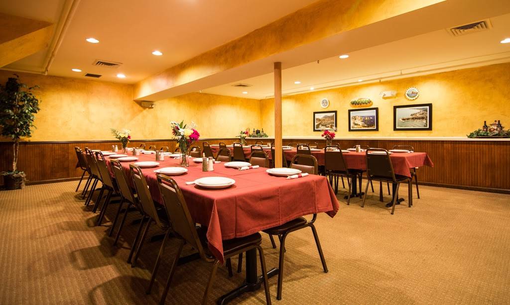 Italia Gardens Restaurant & Catering | restaurant | 1076 S Lapeer Rd, Oxford, MI 48371, USA | 2486284112 OR +1 248-628-4112