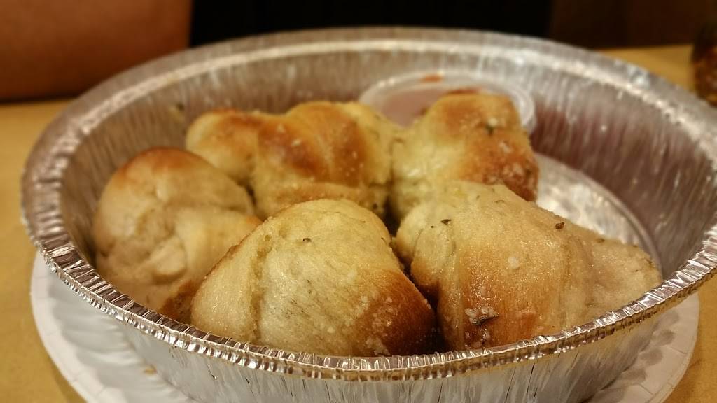 Burke Street Pizza | restaurant | 1140 Burke St, Winston-Salem, NC 27101, USA | 3367210011 OR +1 336-721-0011