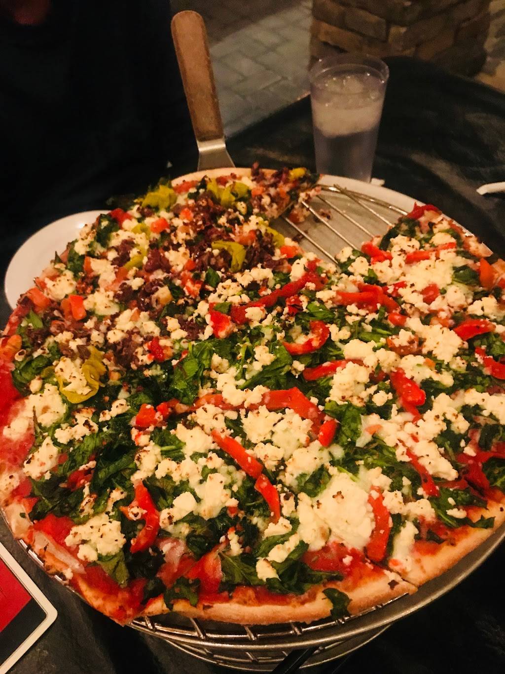 Spinatos Pizzeria | restaurant | 1614 E Bell Rd #104, Phoenix, AZ 85022, USA | 6028671010 OR +1 602-867-1010