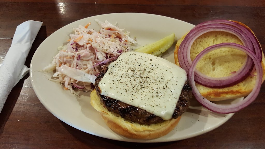 Narrows Tavern | restaurant | 15 Friendship Rd, Waldoboro, ME 04572, USA | 2078322210 OR +1 207-832-2210