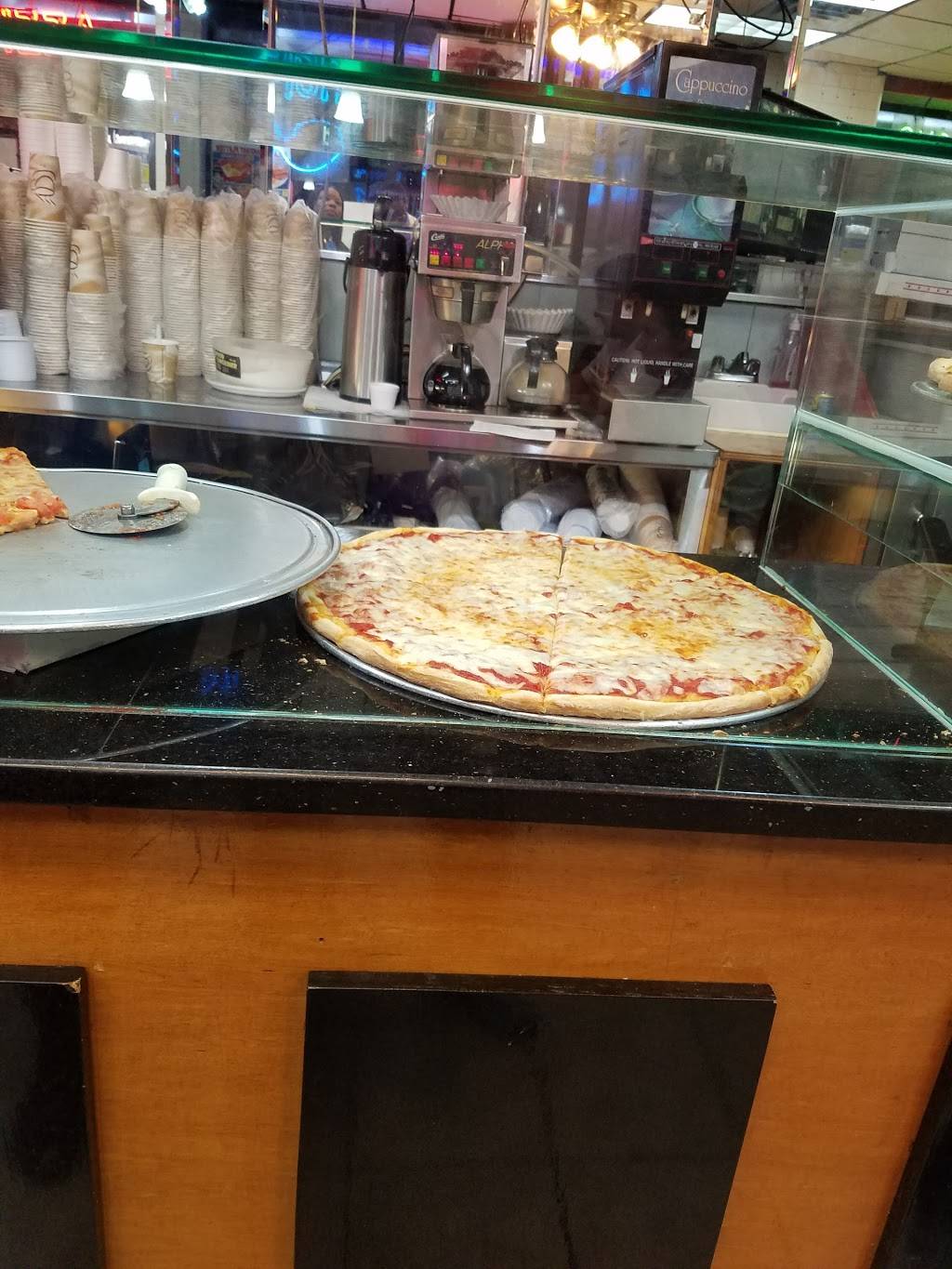 Palace Fried Chicken | restaurant | 523 Brighton Beach Ave # 1, Brooklyn, NY 11235, USA | 7187436836 OR +1 718-743-6836