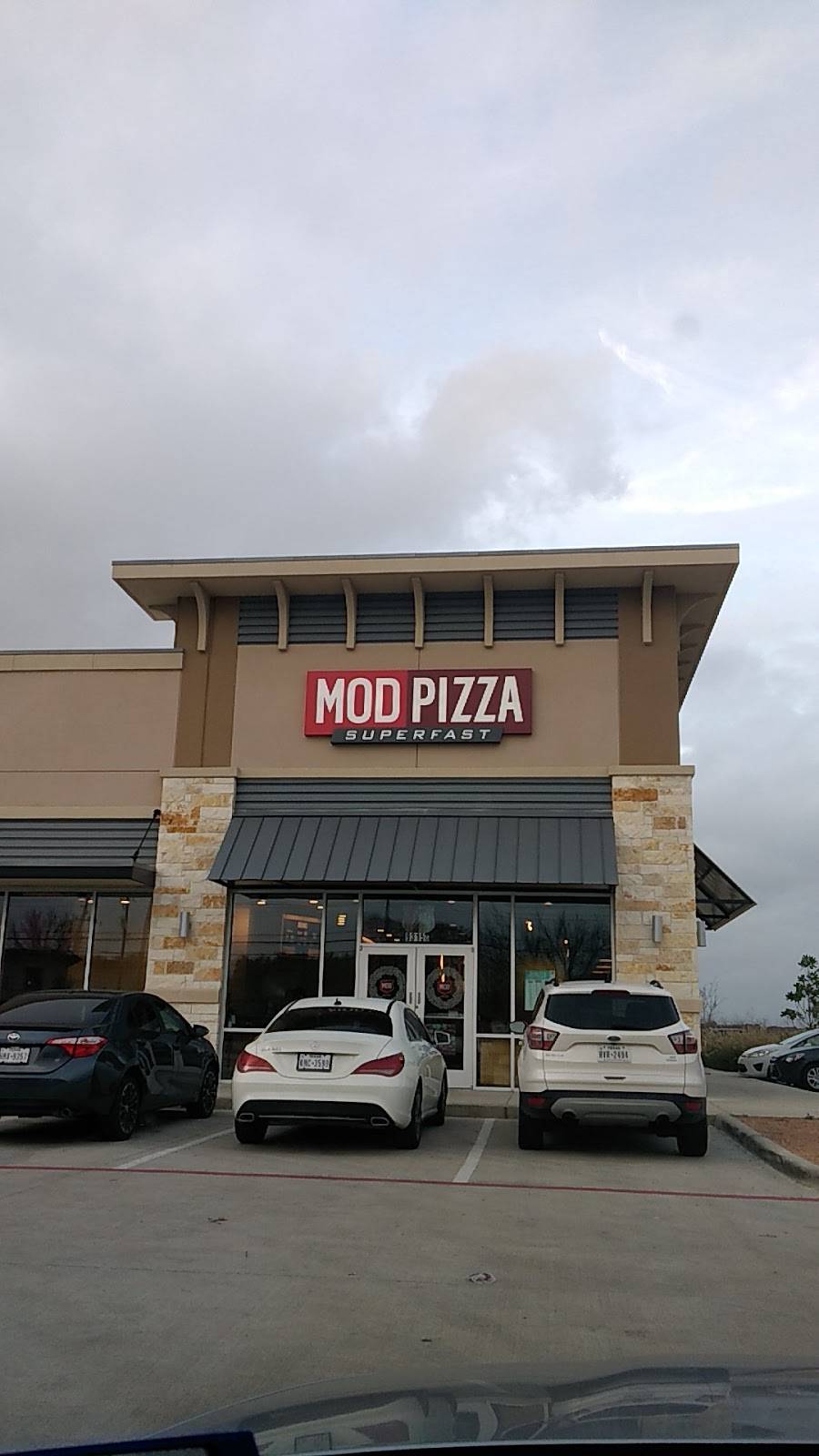 MOD Pizza | restaurant | 9315 Spencer Hwy Suite G, Deer Park, TX 77536, USA | 8328353137 OR +1 832-835-3137