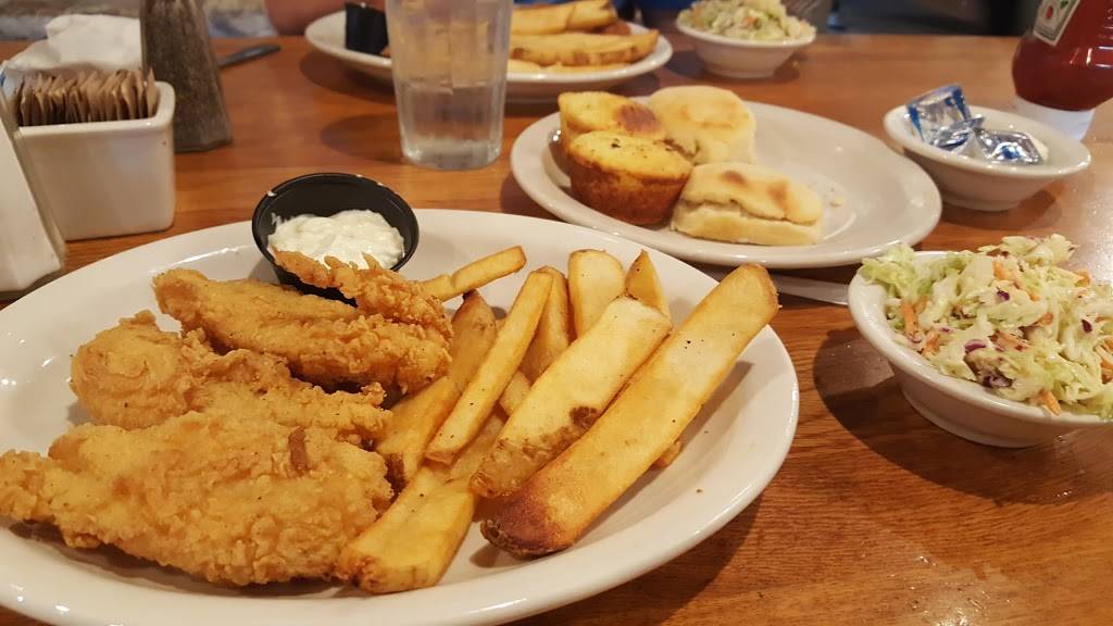 Cracker Barrel Old Country Store | restaurant | 155 N Krome Ave, Florida City, FL 33034, USA | 3052482033 OR +1 305-248-2033