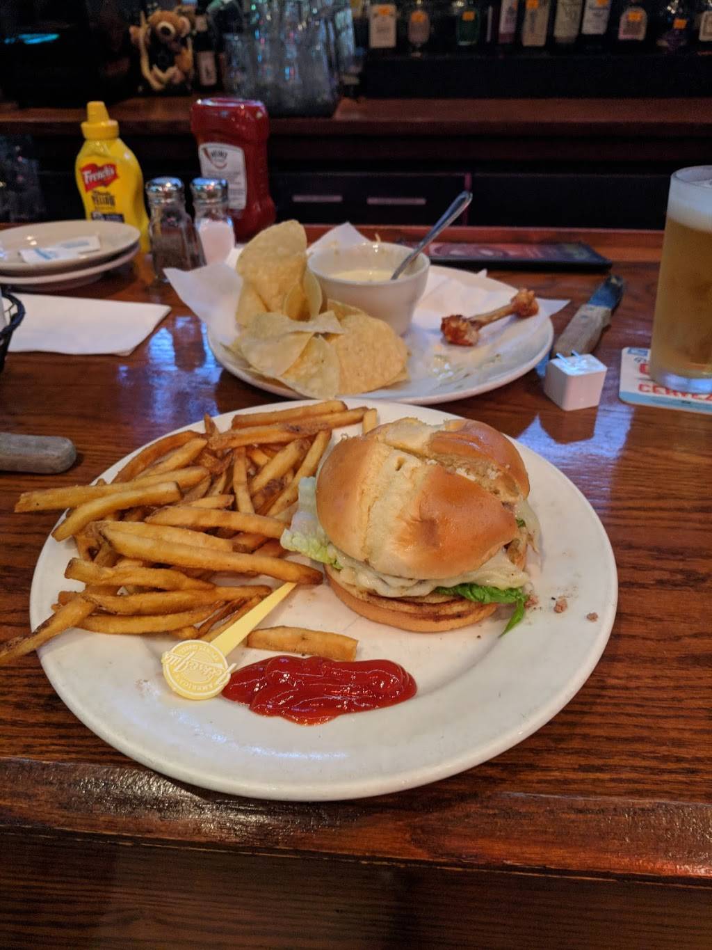 Jocks & Jills | restaurant | 4109 S Stream Blvd, Charlotte, NC 28217, USA | 7044230001 OR +1 704-423-0001