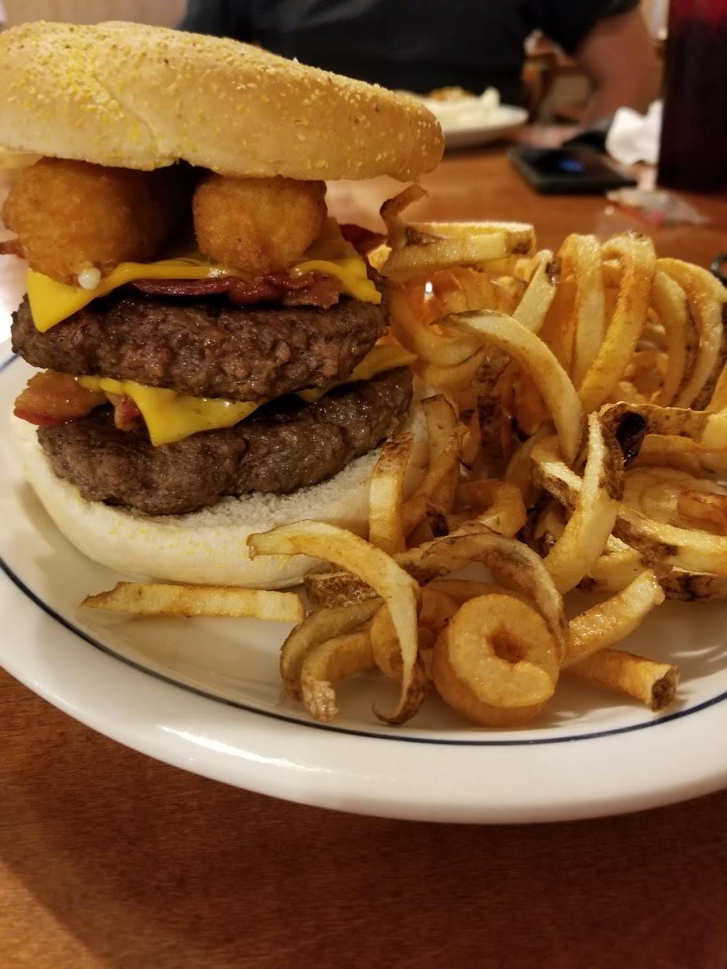 Off The Tracks Cafe | meal takeaway | 120 S Maple St, Dana, IN 47847, USA | 7656653016 OR +1 765-665-3016