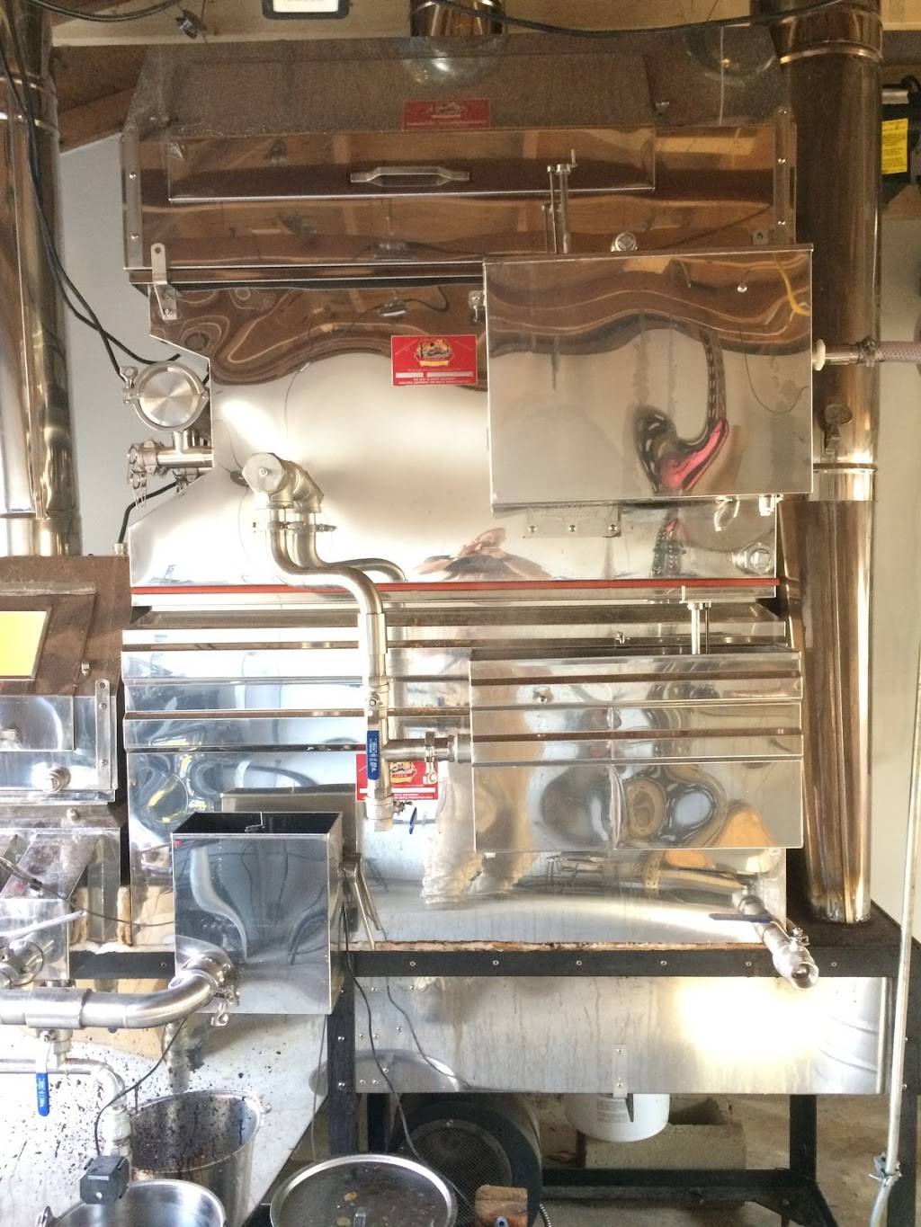 Primal Woods | restaurant | 60734 46th Ave, Hartford, MI 49057, USA | 2692220101 OR +1 269-222-0101