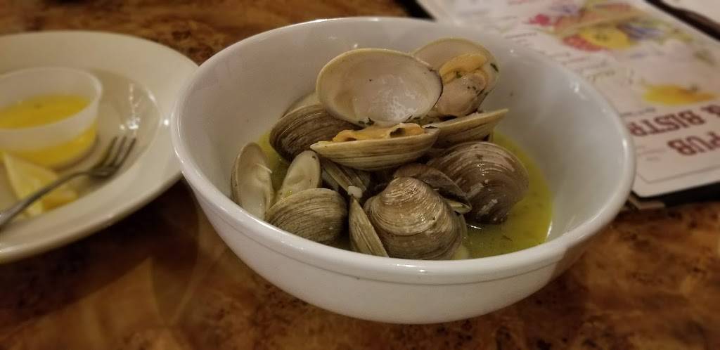 Saltys Pub & Bistro | restaurant | 215 Guideboard Rd, Clifton Park, NY 12065, USA | 5183711120 OR +1 518-371-1120