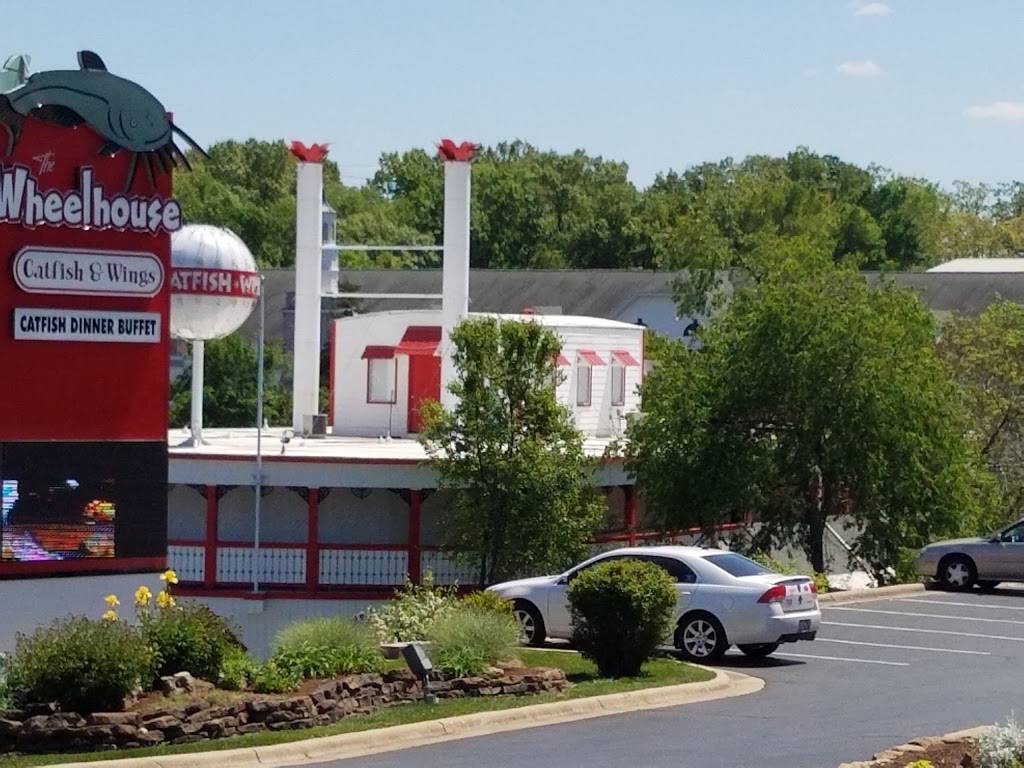 Wheelhouse Catfish & Wings | restaurant | 3100 Green Mountain Dr, Branson, MO 65616, USA | 4173320044 OR +1 417-332-0044