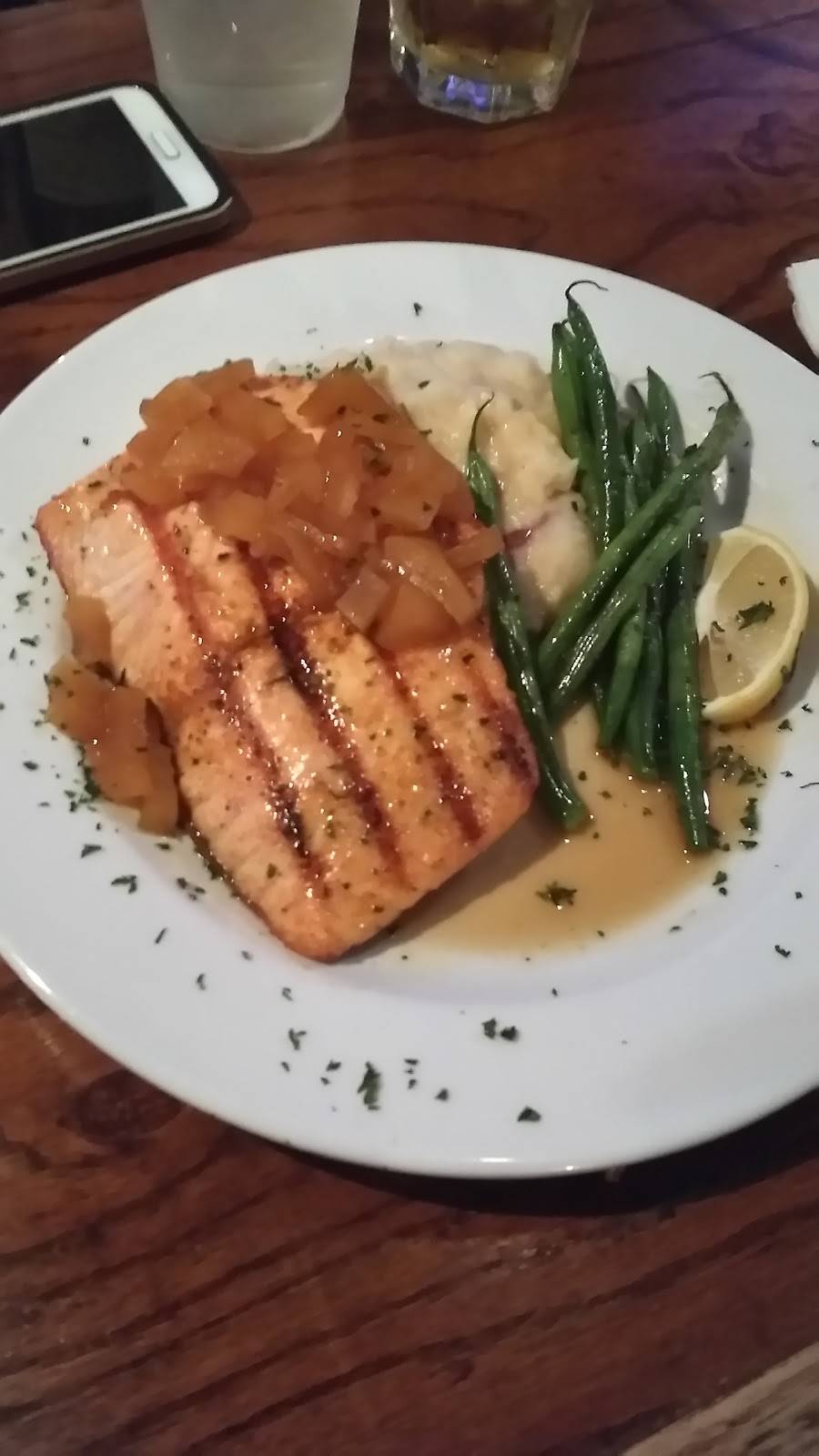 Sixth & Vine | restaurant | 209 W 6th St, Winston-Salem, NC 27101, USA | 3367255577 OR +1 336-725-5577