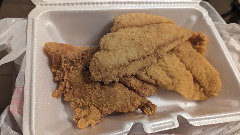 University Seafood | restaurant | 2352 Highland Rd, Baton Rouge, LA 70802, USA | 2253834220 OR +1 225-383-4220