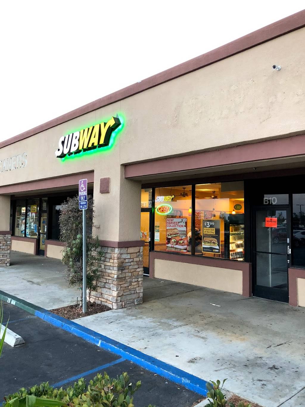 Subway | restaurant | 11875 Pigeon Pass Rd B11, Moreno Valley, CA 92557, USA | 9512472075 OR +1 951-247-2075