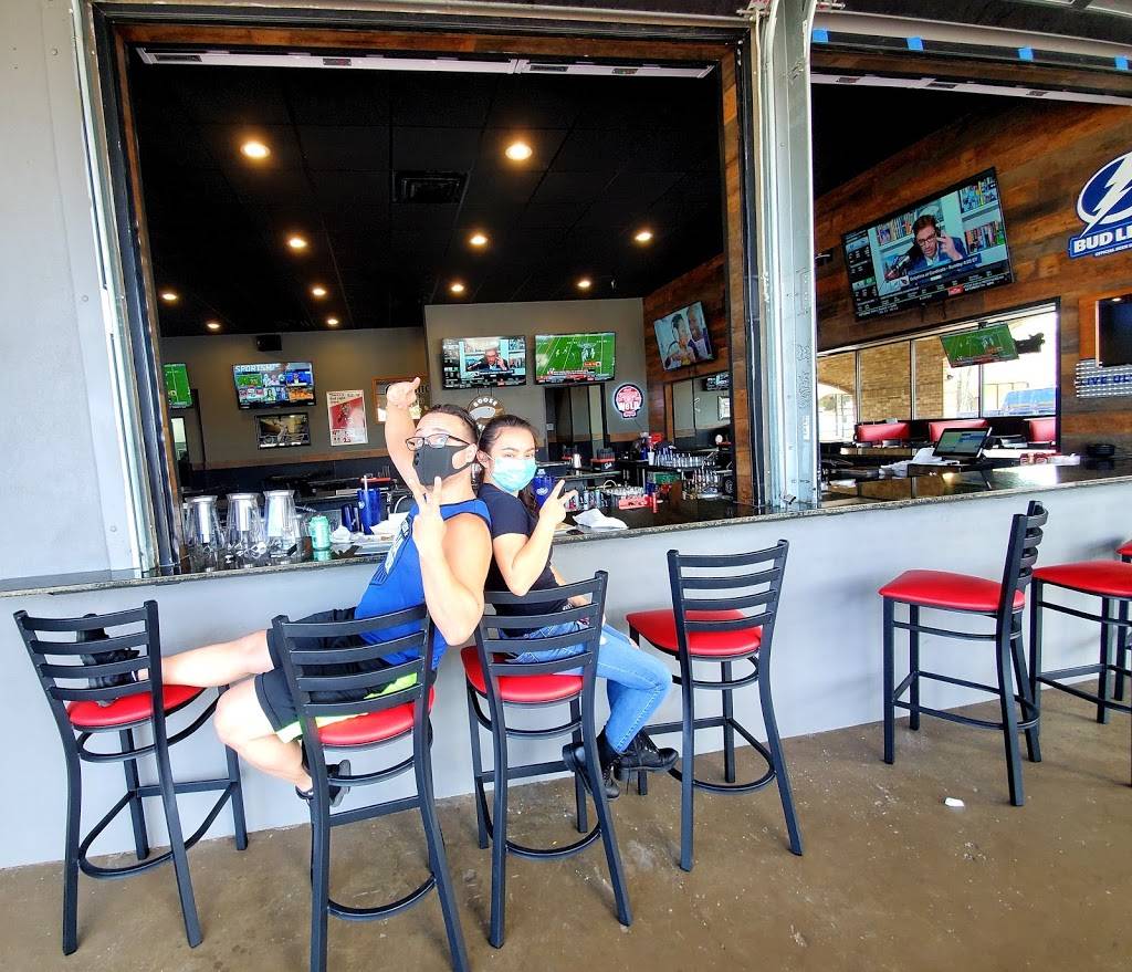 Whiskey Wings Temple Terrace | restaurant | 11401 N 56th St, Temple Terrace, FL 33617, USA | 8134058833 OR +1 813-405-8833