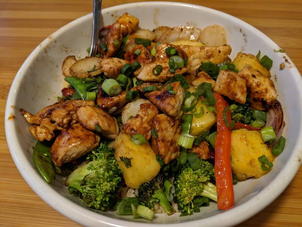 Islands Restaurant Santa Barbara | restaurant | 3825 State St, Santa Barbara, CA 93105, USA | 8059460044 OR +1 805-946-0044