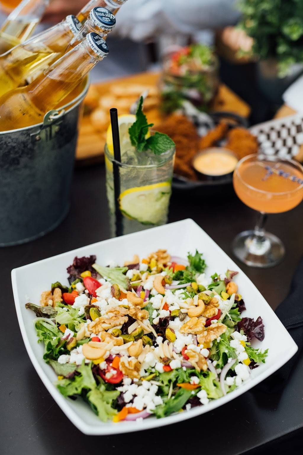 TABOO Cuisine Rebelle L’Assomption | restaurant | 352 Boulevard de lAnge-Gardien, LAssomption, QC J5W 3E1, Canada | 4505890199 OR +1 450-589-0199