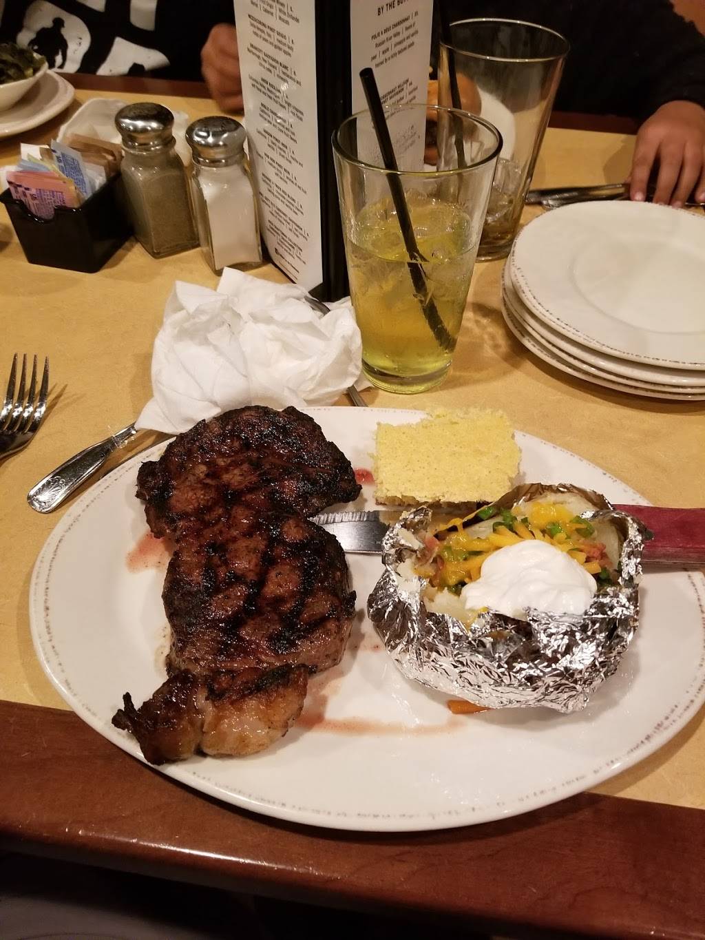 The Root Cellar | restaurant | 420 Columbia Ave, Lexington, SC 29072, USA | 8033595436 OR +1 803-359-5436