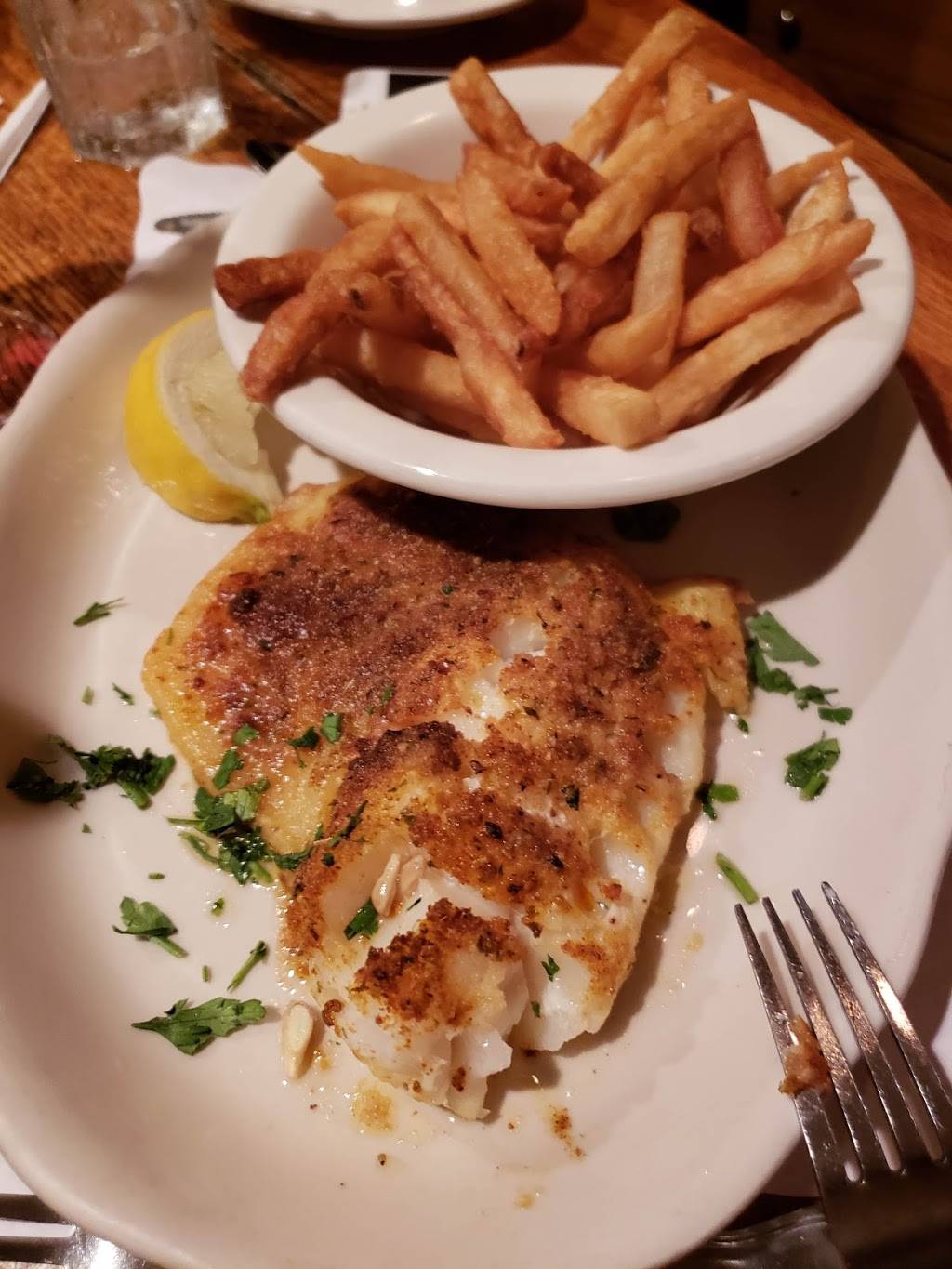 The White Whale | restaurant | 3580 Bayview St, Seaford, NY 11783, USA | 5167851067 OR +1 516-785-1067