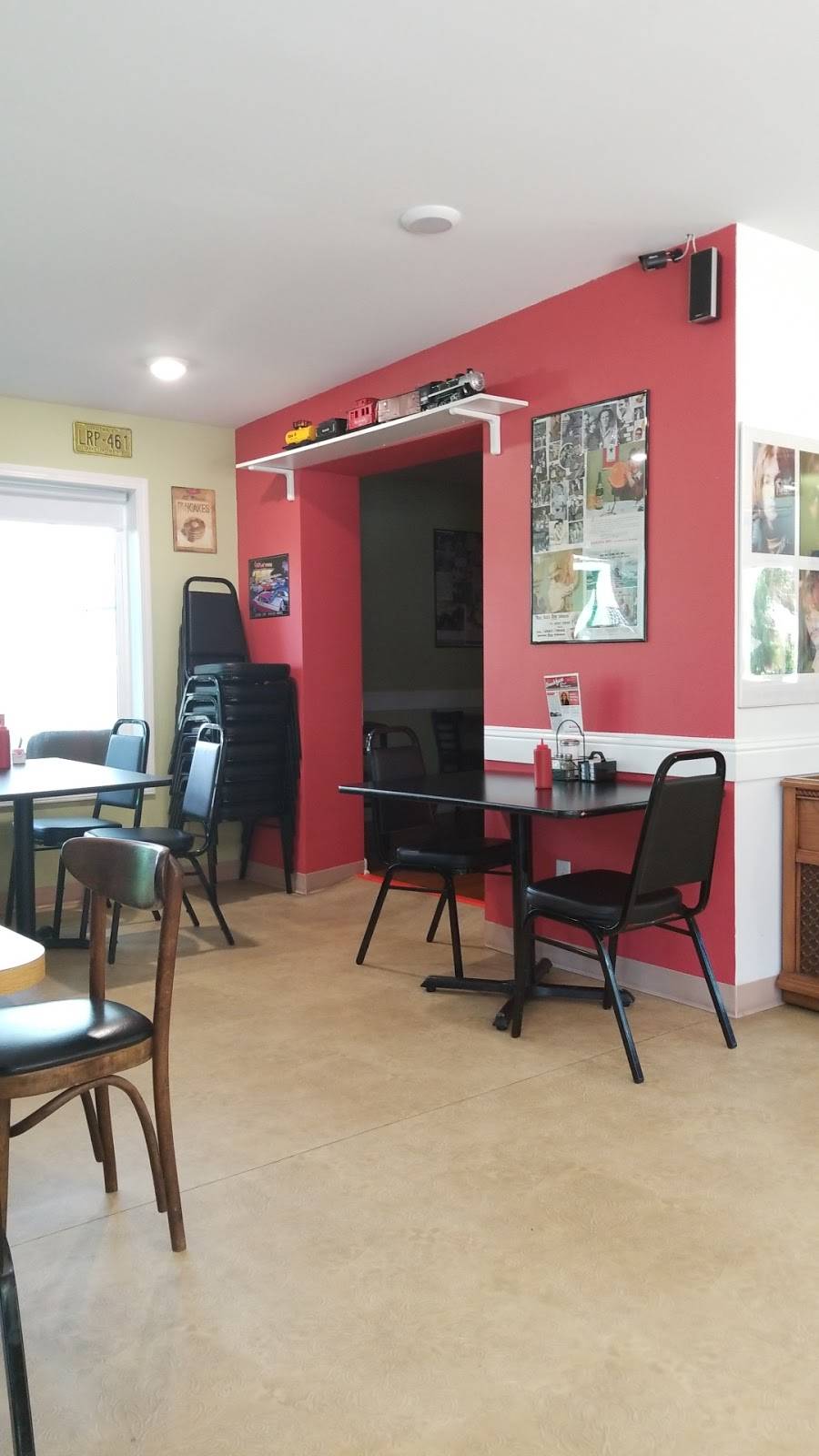 Breakfast and Burgers | restaurant | 2575 Silverton Rd NE, Salem, OR 97301, USA | 5033634864 OR +1 503-363-4864