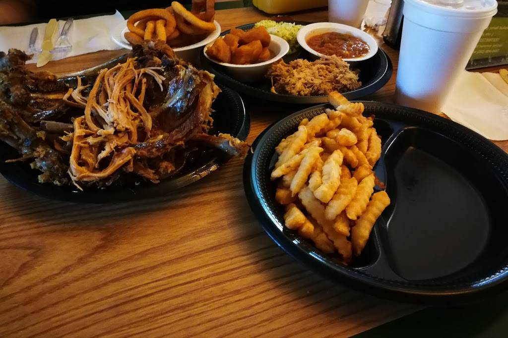 Doug Sauls BBQ | restaurant | 813 Western Ave, Nashville, NC 27856, USA | 2524592310 OR +1 252-459-2310